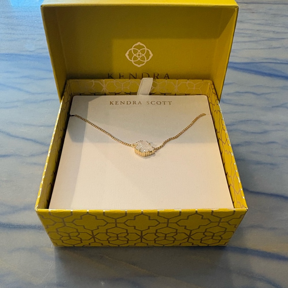 Kendra Scott Tess Pendant Necklace Gold-Iridescent Drusy